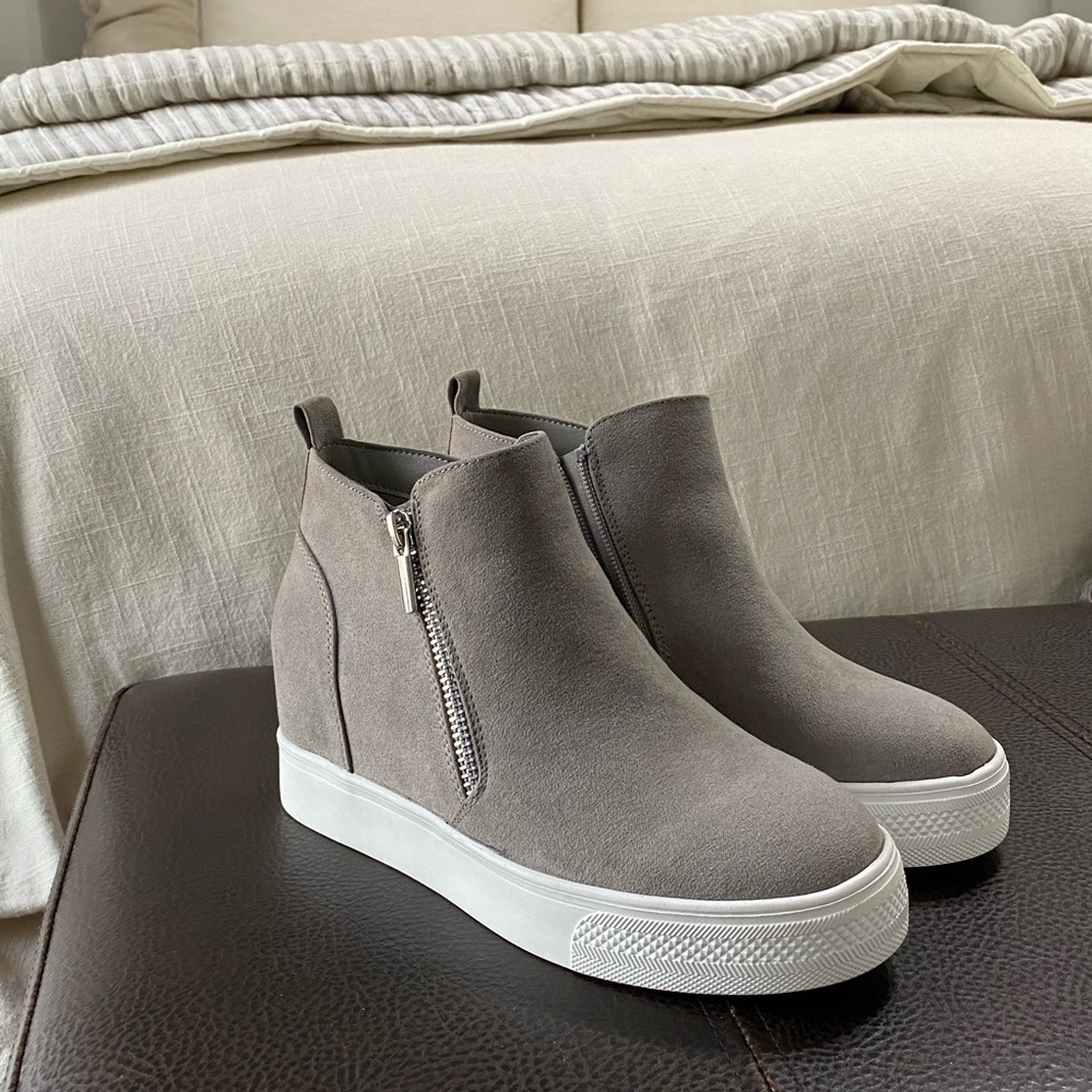 JustFab Platform Side Zip High Top Tennies NWOT